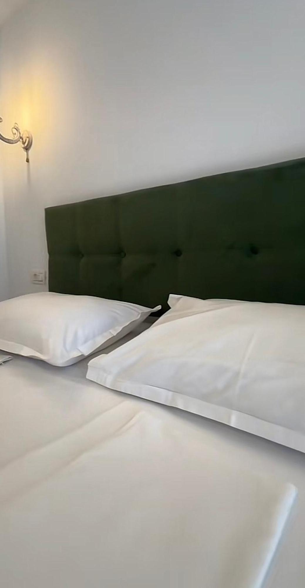 Hotel Nalba-Dalia Jupiter Buitenkant foto
