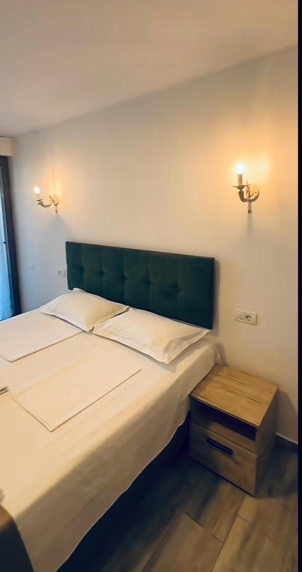 Hotel Nalba-Dalia Jupiter Buitenkant foto