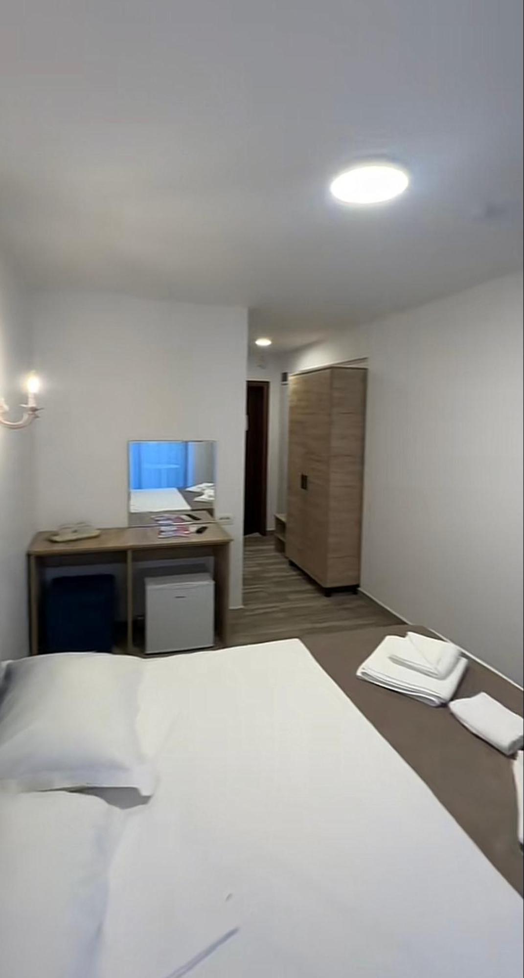 Hotel Nalba-Dalia Jupiter Buitenkant foto